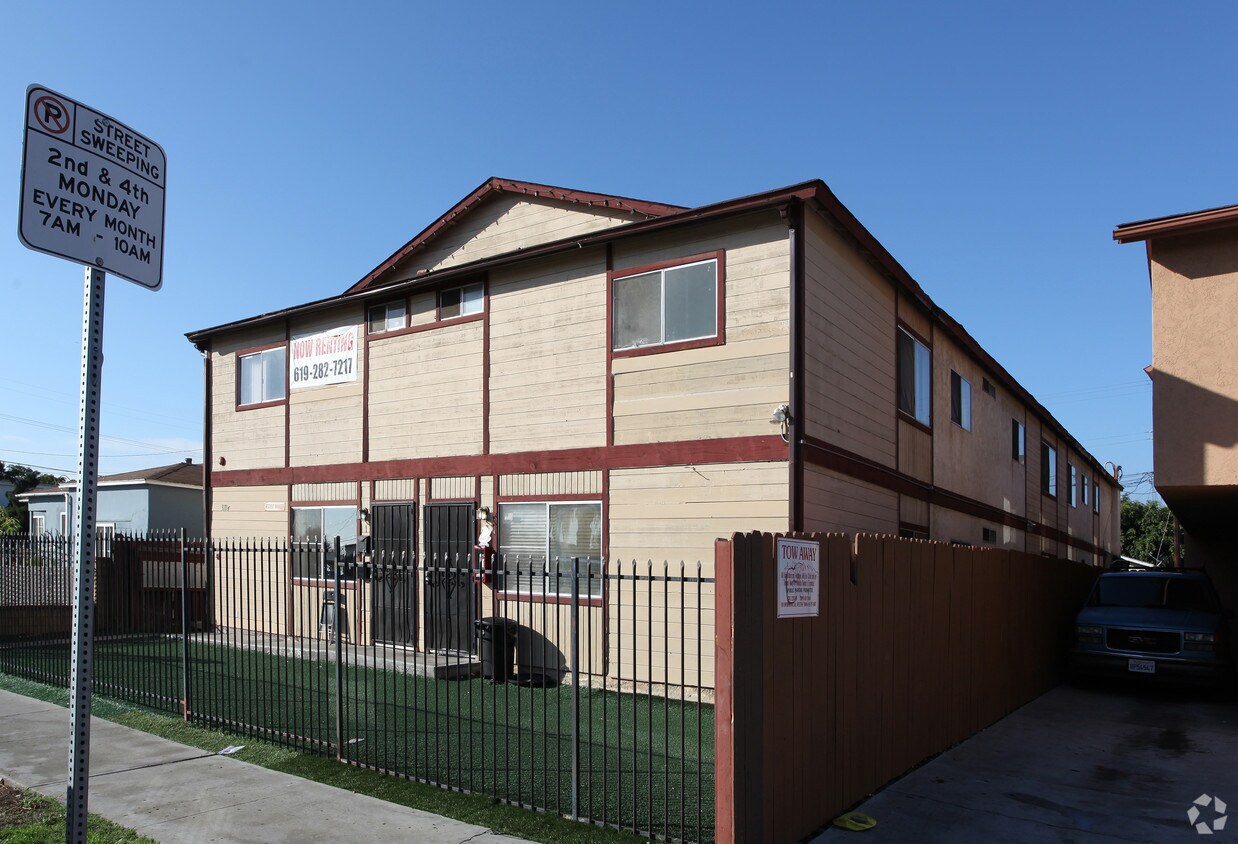 Building Photo - 3714 Marlborough Ave