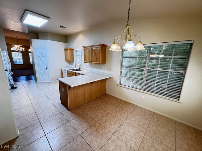 Foto del edificio - 5117 Elm Grove Dr