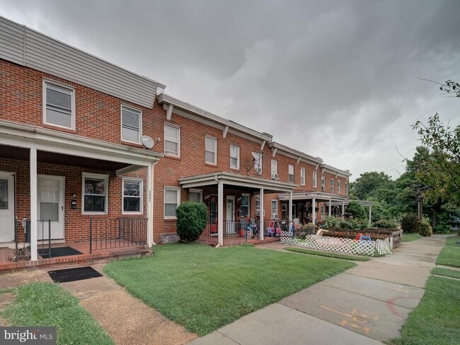 Foto del edificio - 2047 Griffis Ave