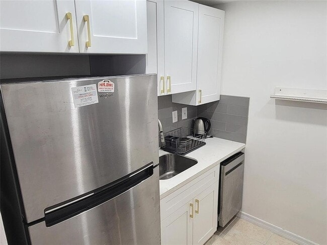 Photo - 2170 NE 51st Court Unit B7 Apartment