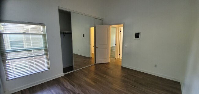 Foto del edificio - Gated Community Living with Pool, Tennis Courts & W/D Hookups – Escondido