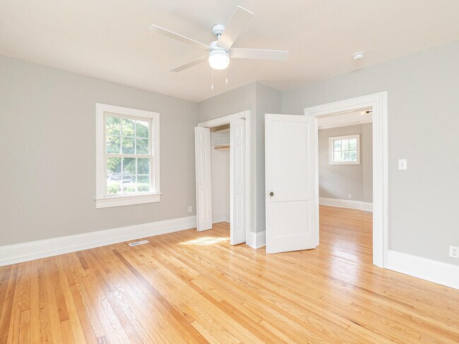 Foto del edificio - 1113 E Martin St