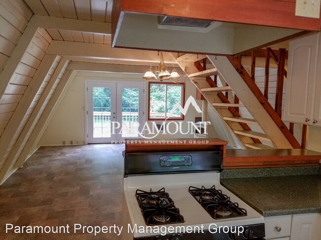 Building Photo - 2 br, 1.5 bath House - 14030 Sidney Rd SW