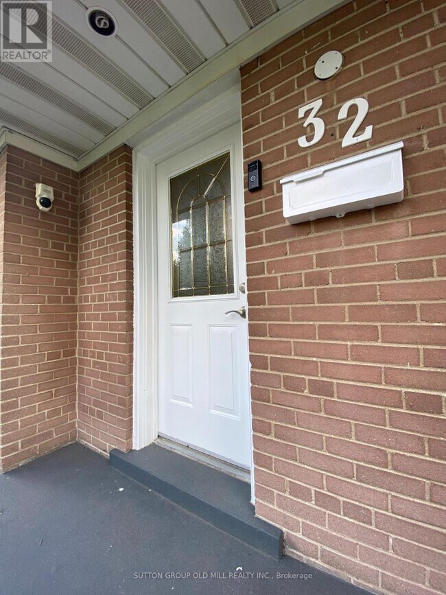 Building Photo - 32 Hagersville Ct