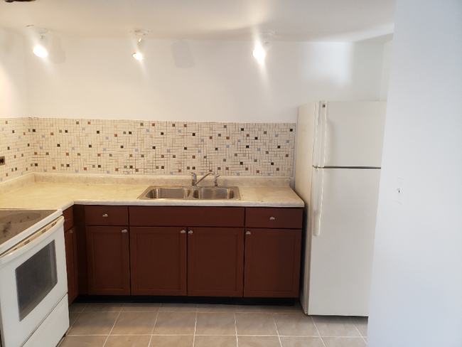 Foto del edificio - 1416 N Hillside Ave