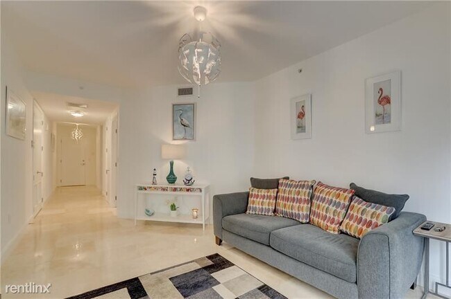 Building Photo - 2 br, 2 bath Condo - 2409 N Ocean Blvd Apt...
