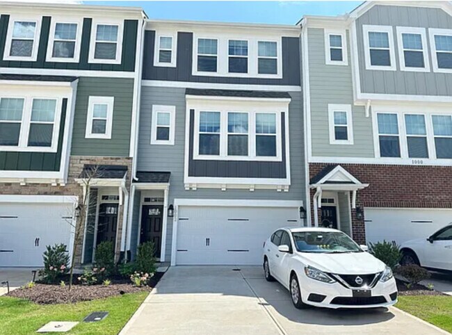 Foto del edificio - 1002 Manorhaven Dr