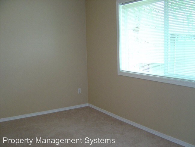 Building Photo - 4017 SW 180th Ter