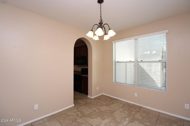 Building Photo - 955 S Brewer Dr