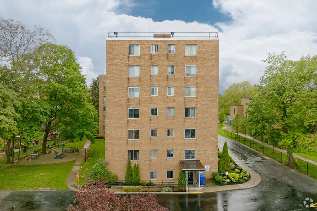 Foto del edificio - Scarborough House Condominium