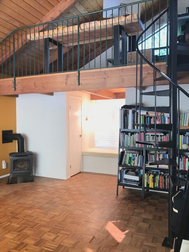 Foto del edificio - 3+ Bedroom Custom Eastside Home