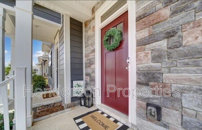 Foto del edificio - 512 Laurel Walk Ln