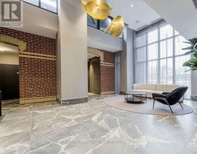 Building Photo - 286 Main St