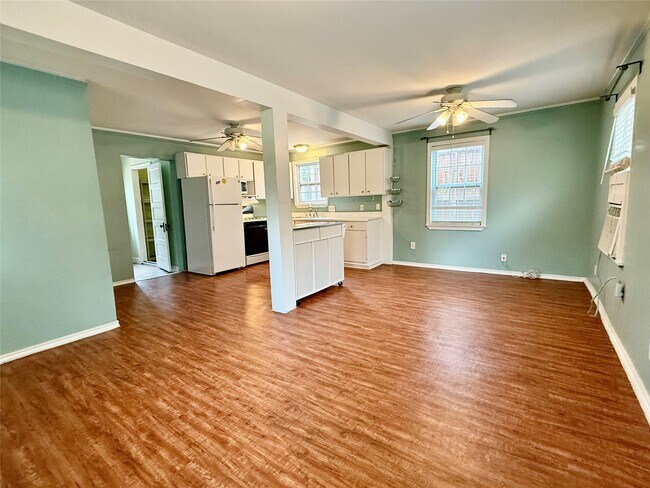 Foto del edificio - 722 Woodland St