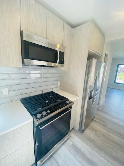 Foto del edificio - 239 W 3rd St