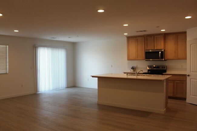 Foto del edificio - Brand New Home for Rent with Mother In Law Suite and Solar- Sydney Park