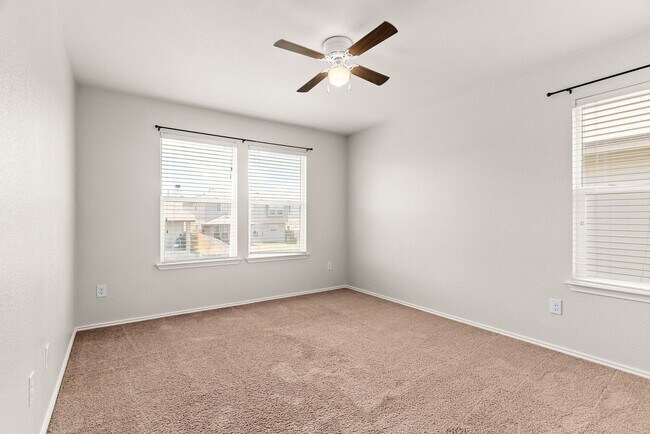 Foto del edificio - 9605 Raeburn Court