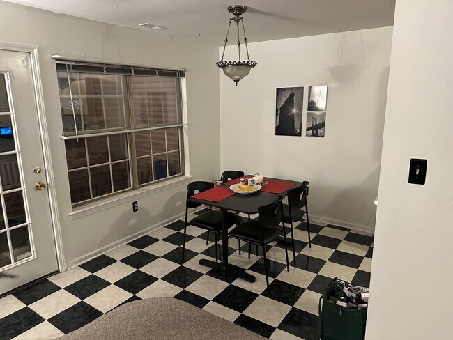 Foto del edificio - 117 Tavistock Rd