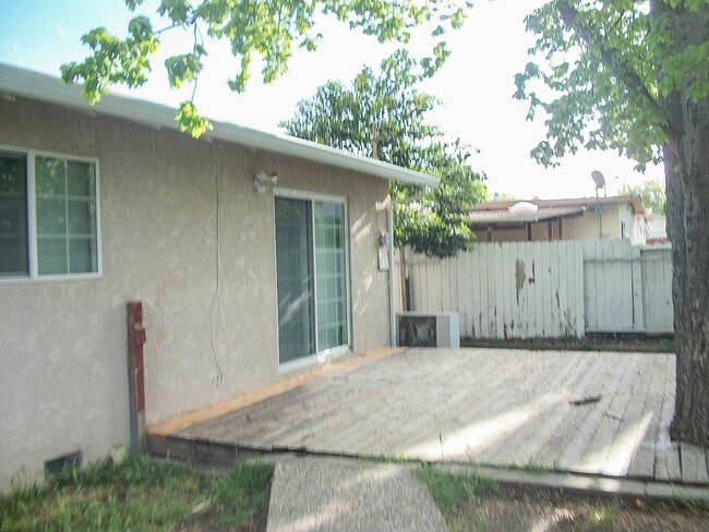 Building Photo - 1750 San Jose Ct