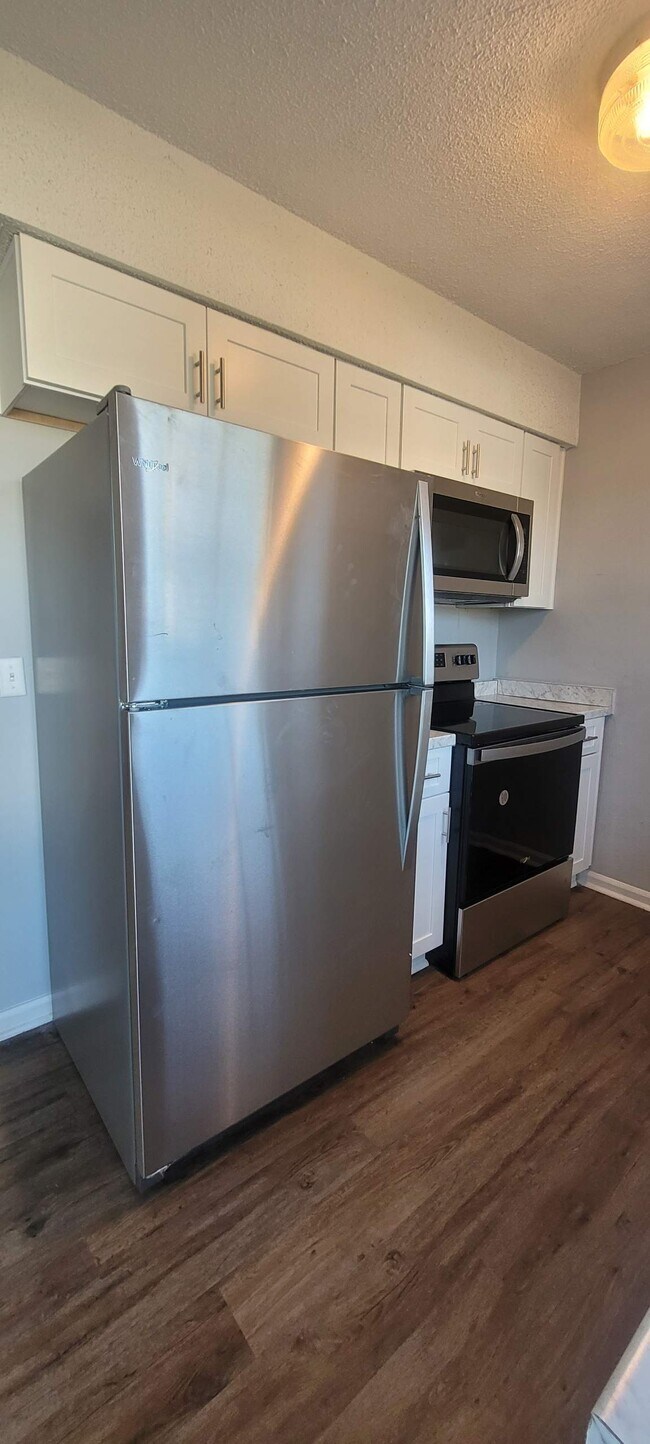 Foto del edificio - 3301 Chesapeake Cir