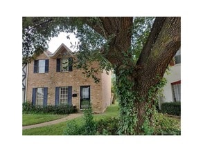 Building Photo - 10019 Smitherman Dr