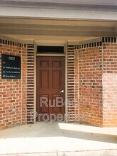 Building Photo - 1931 J N Pease Pl