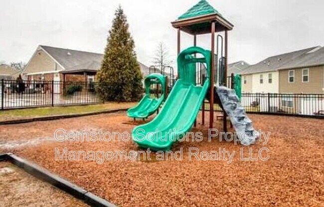 Foto del edificio - 2015 Lavender Ct