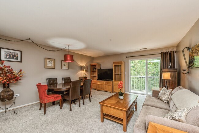 Foto del edificio - 605 Barrington Ave