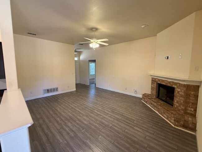 Foto del edificio - 9708 Quitman Ave