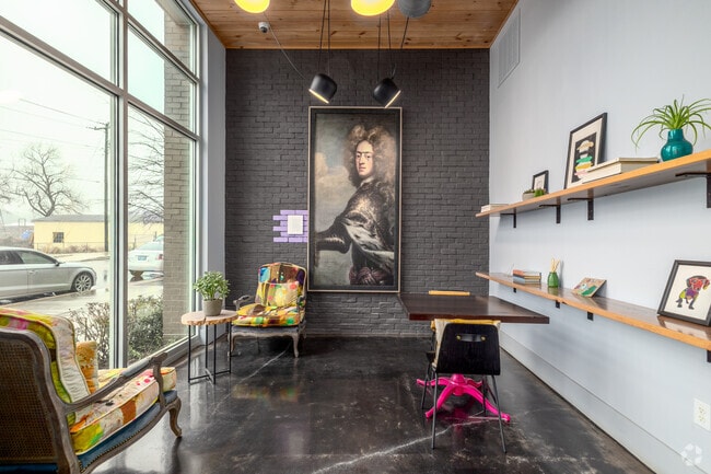 Leasing Center - Abberly NoDa Vista