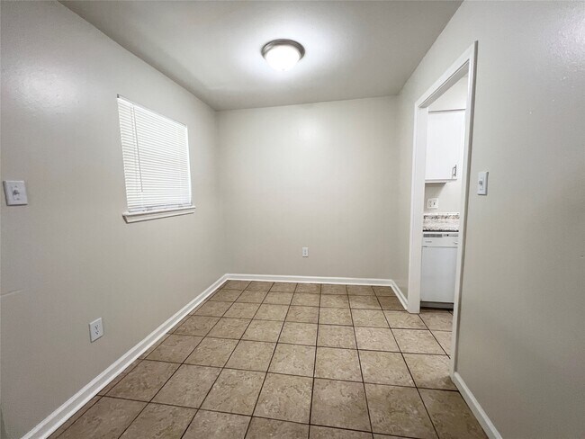 Foto del edificio - 130 Oyster Creek Dr