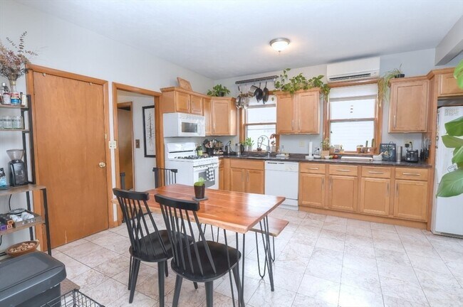 Foto del edificio - 10 Washington Ave