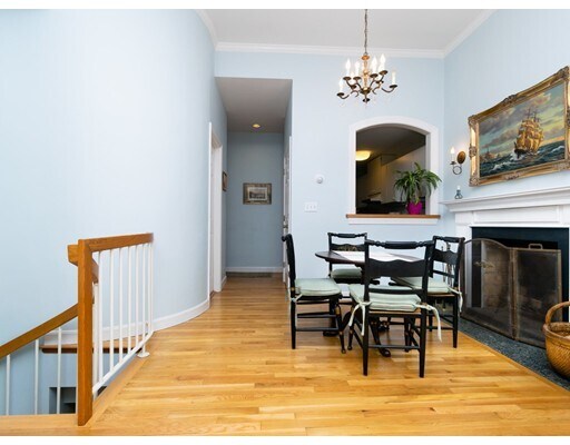 Building Photo - 350 Marlborough St