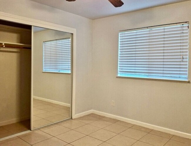 Foto del edificio - 12155 Norman Ln