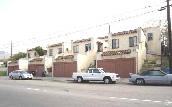 Foto del edificio - 619-625 1/2 W Avenue 28