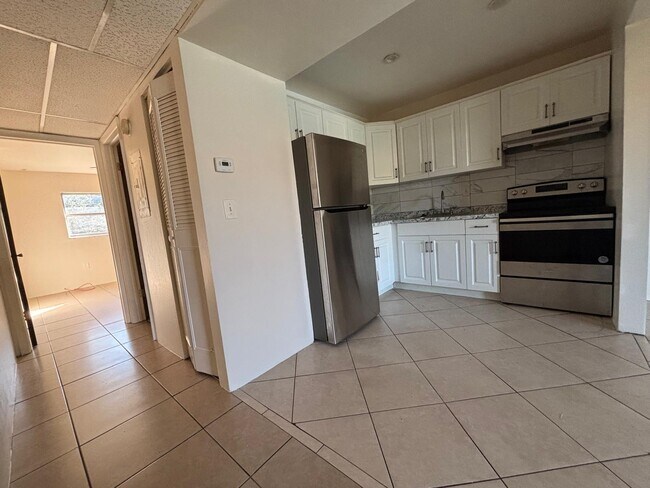 Building Photo - 2500 Harn Blvd