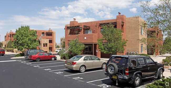 Foto del edificio - Desert Willow