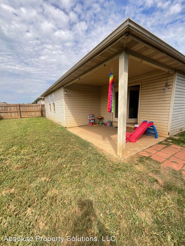 Primary Photo - 3 br, 2 bath House - 1147 S Brown Ave