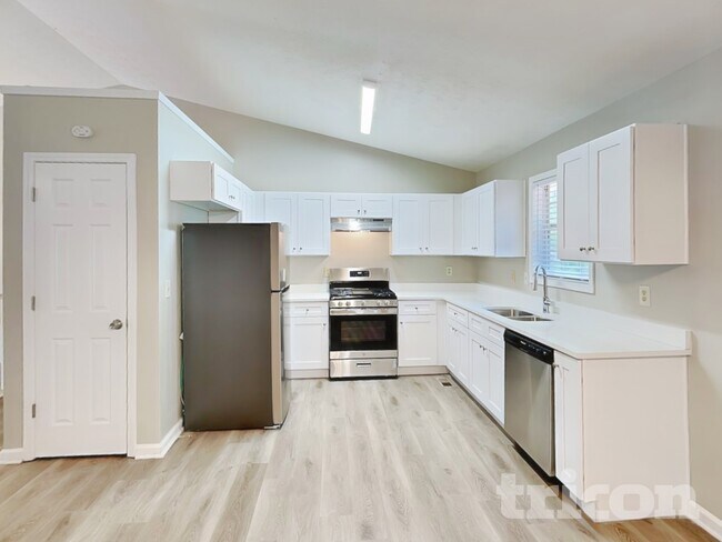 Foto del edificio - 205 Farmington Trce