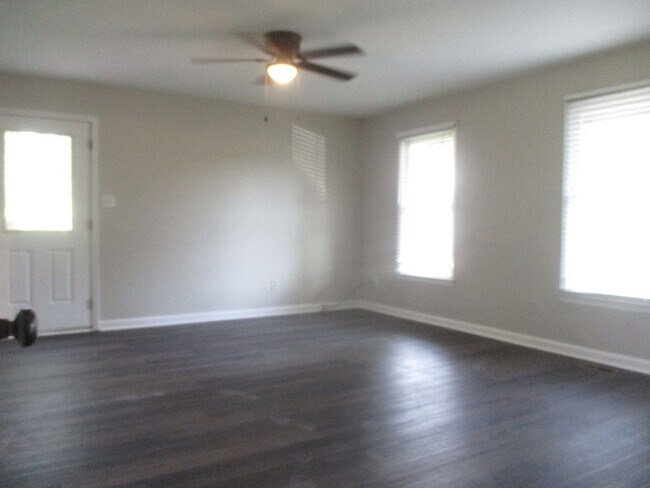 Foto del edificio - 103 Greeley Cir