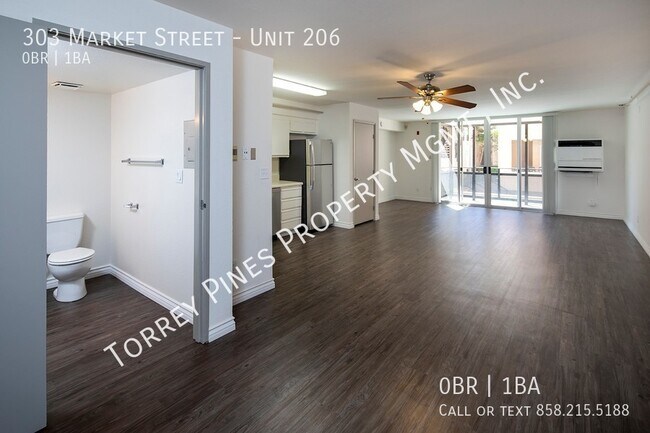 Building Photo - *2 WEEKS FREE* Stunning Downtown Studio wi...