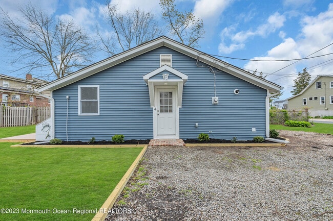 Building Photo - 4 Pine Bluff Rd