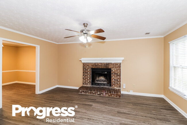 Foto del edificio - 1551 Willow Creek Ct