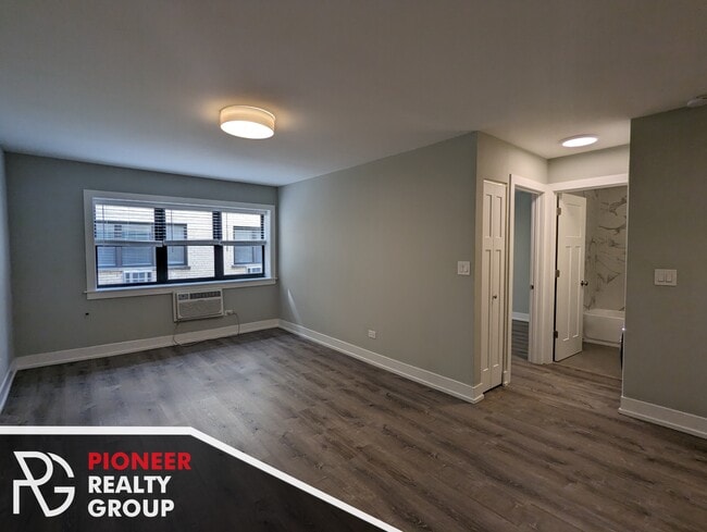 Foto del edificio - 503 W Barry Ave