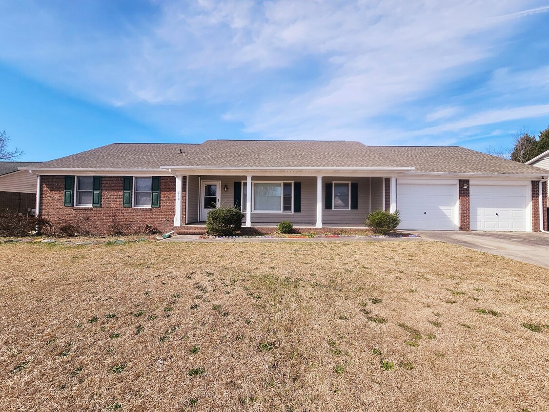 Primary Photo - Rental Home In Hook Loop Area