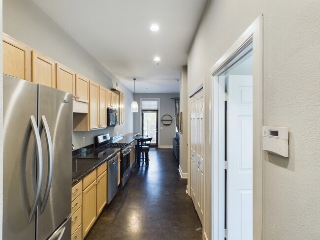 Foto del edificio - 1602 Elgin St