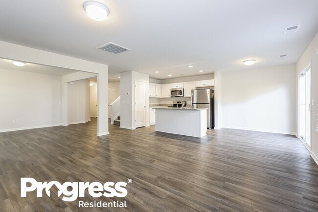 Building Photo - 448 Pollyanna Dr