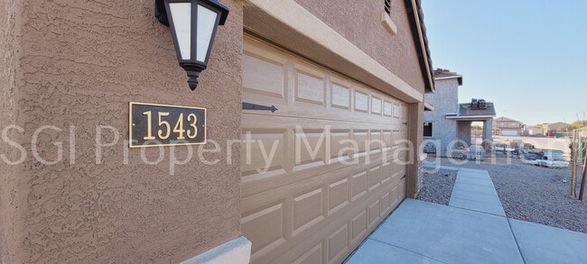 Foto del edificio - 1543 E Inouye Dr