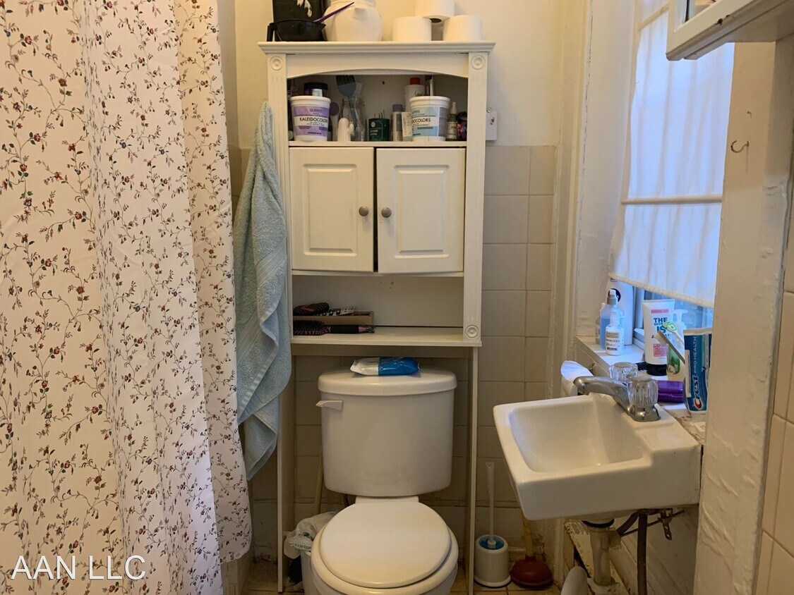 Building Photo - Studio, 1 bath Apartment - 1109 Wallace st