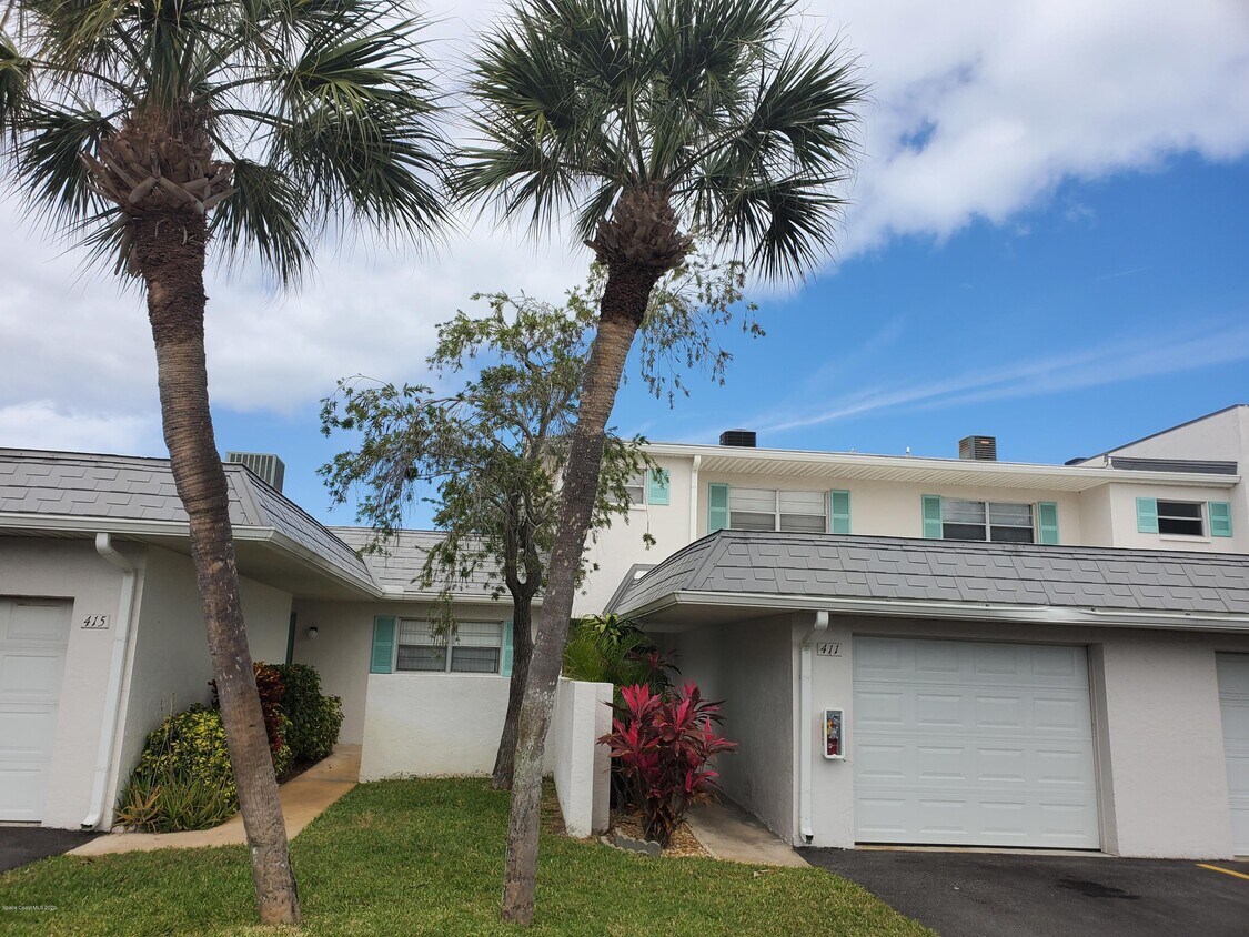 411 Dove Ln, Satellite Beach, FL 32937 Townhome Rentals in Satellite